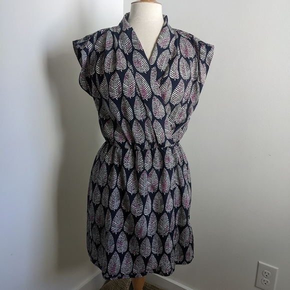 MAISON Jules Leaf Print Dress with Cap Sleeve M - Picture 3 of 13